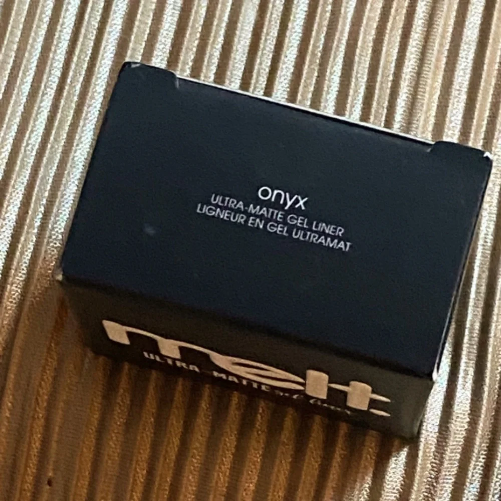 Melt Cosmetics Ultra-Matte Gel Liner - Black ONYX